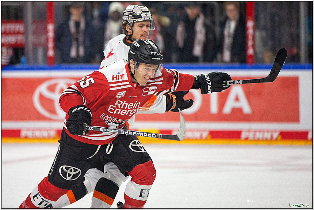 PENNY DEL; Koelner Haie- Loewen Frankfurt; Koeln, 18.12.2022